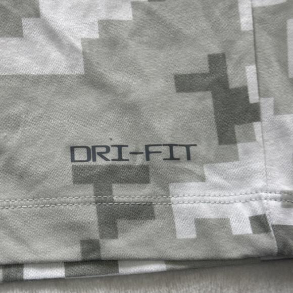 Nike Dri Fit Cleveland Browns Shirt Mens XL Camo NFL Salute to Service USA Flag - Picture 8 of 12